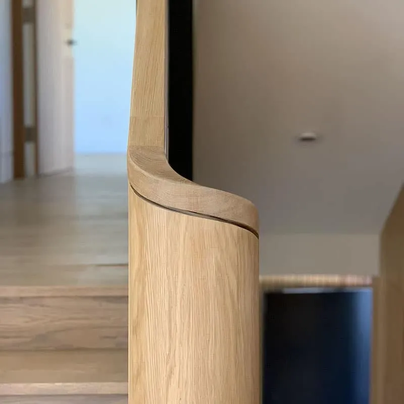 Curved Staircase and Handrails