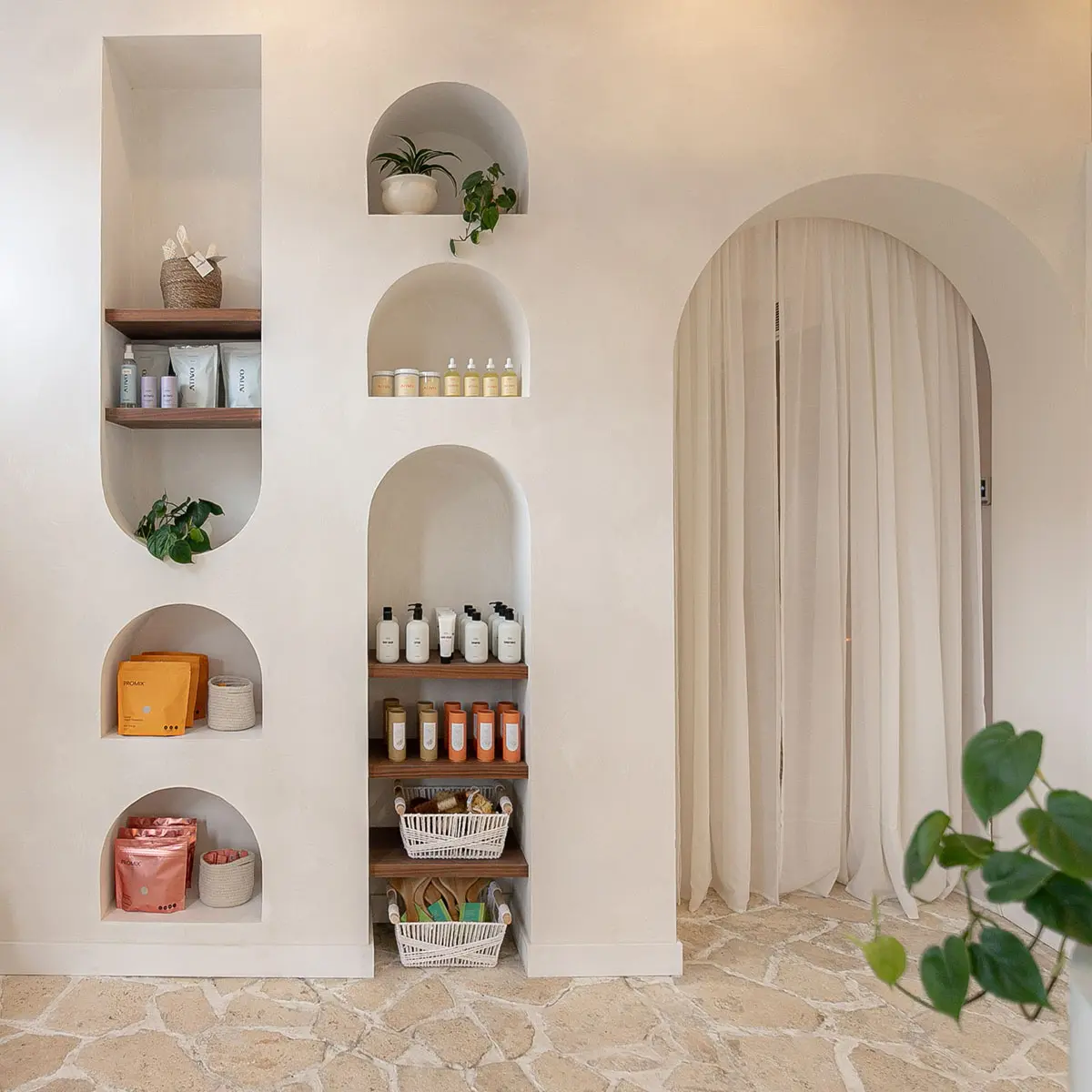 Custom Niche Toronto