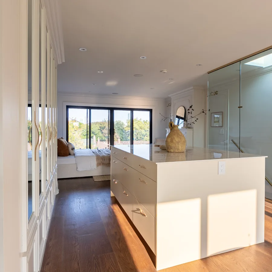 toronto closet islands