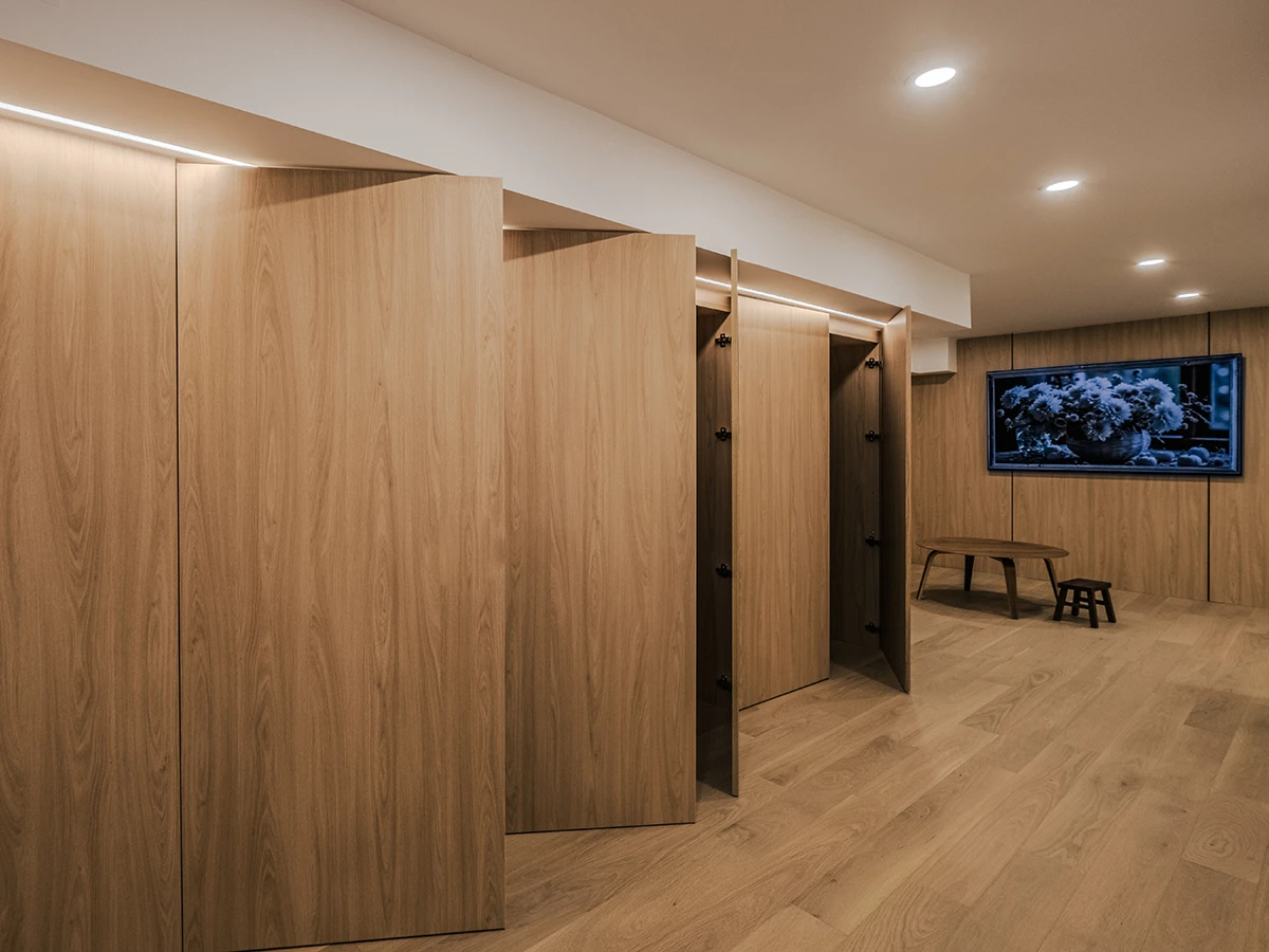 seamless full wall closets toronto